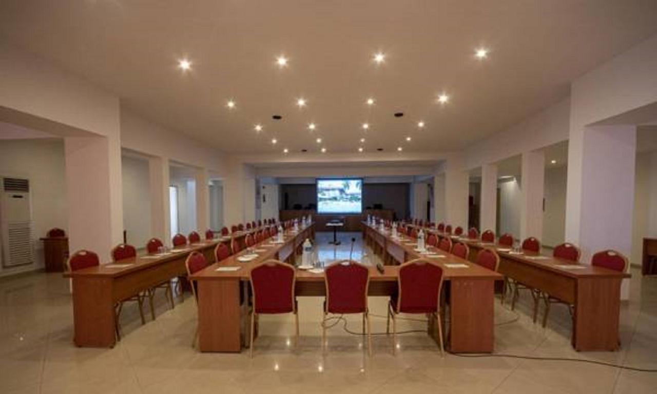 Ngor Diarama Hotel Dakar Luaran gambar