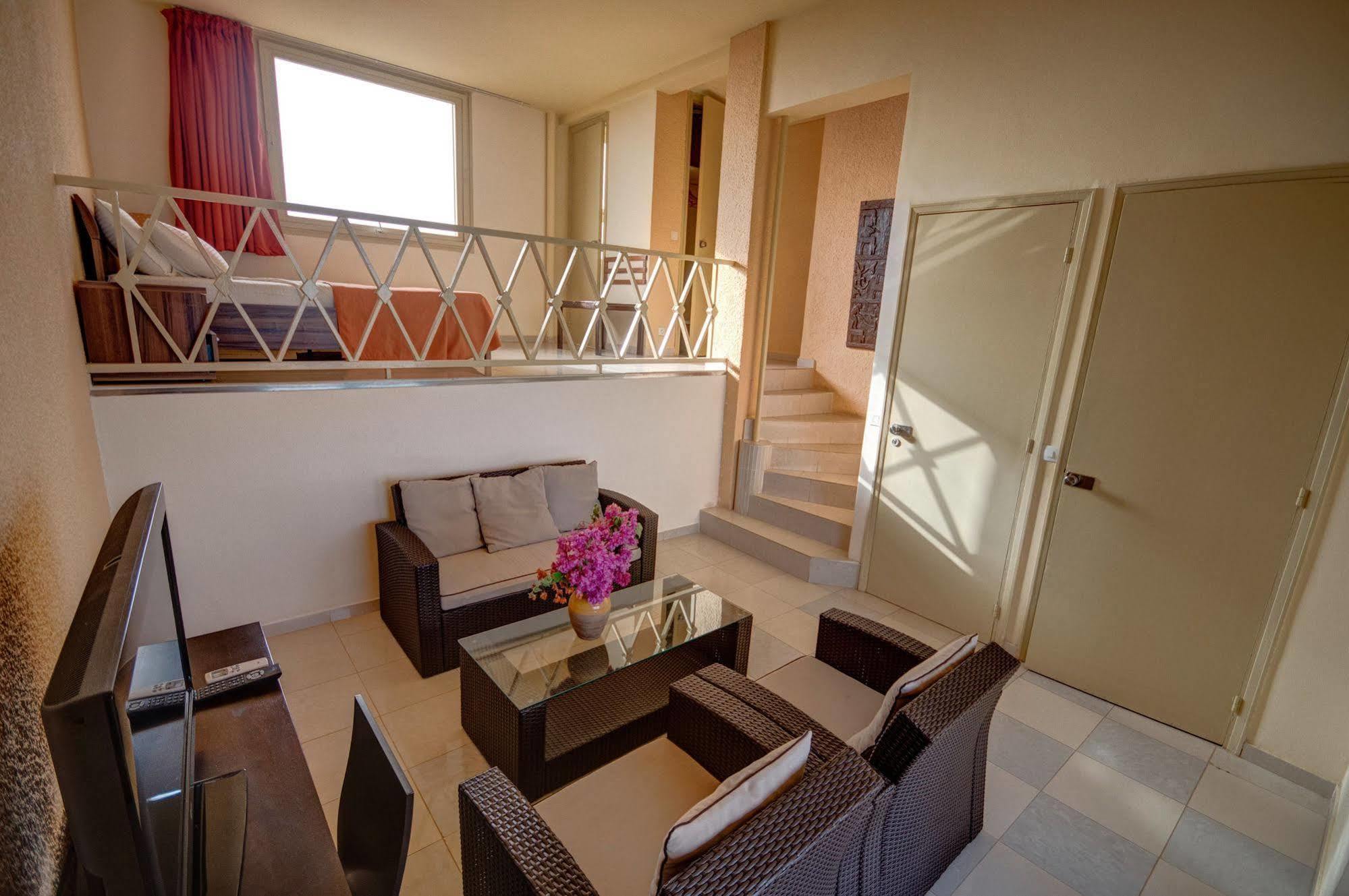 Ngor Diarama Hotel Dakar Luaran gambar