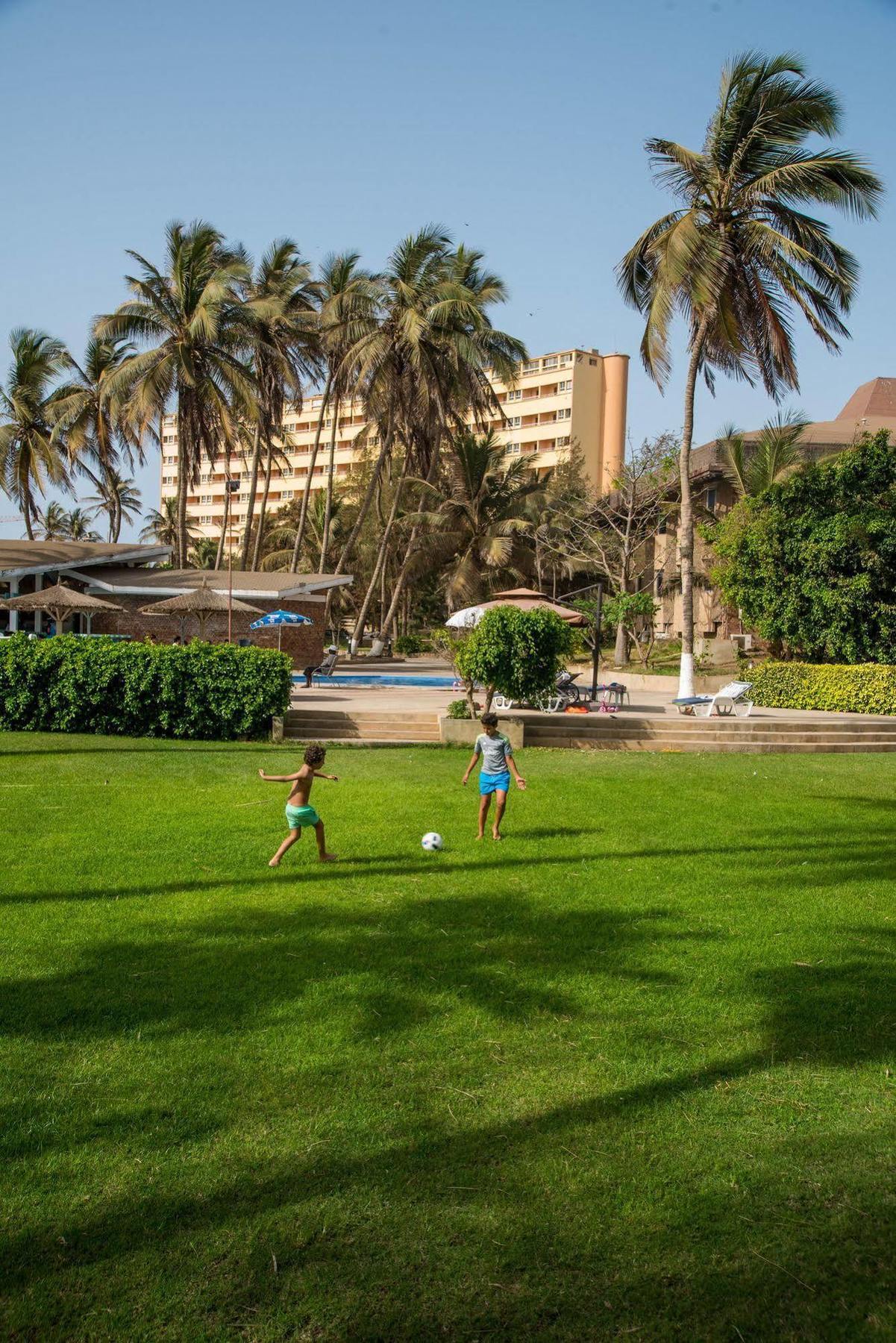Ngor Diarama Hotel Dakar Luaran gambar